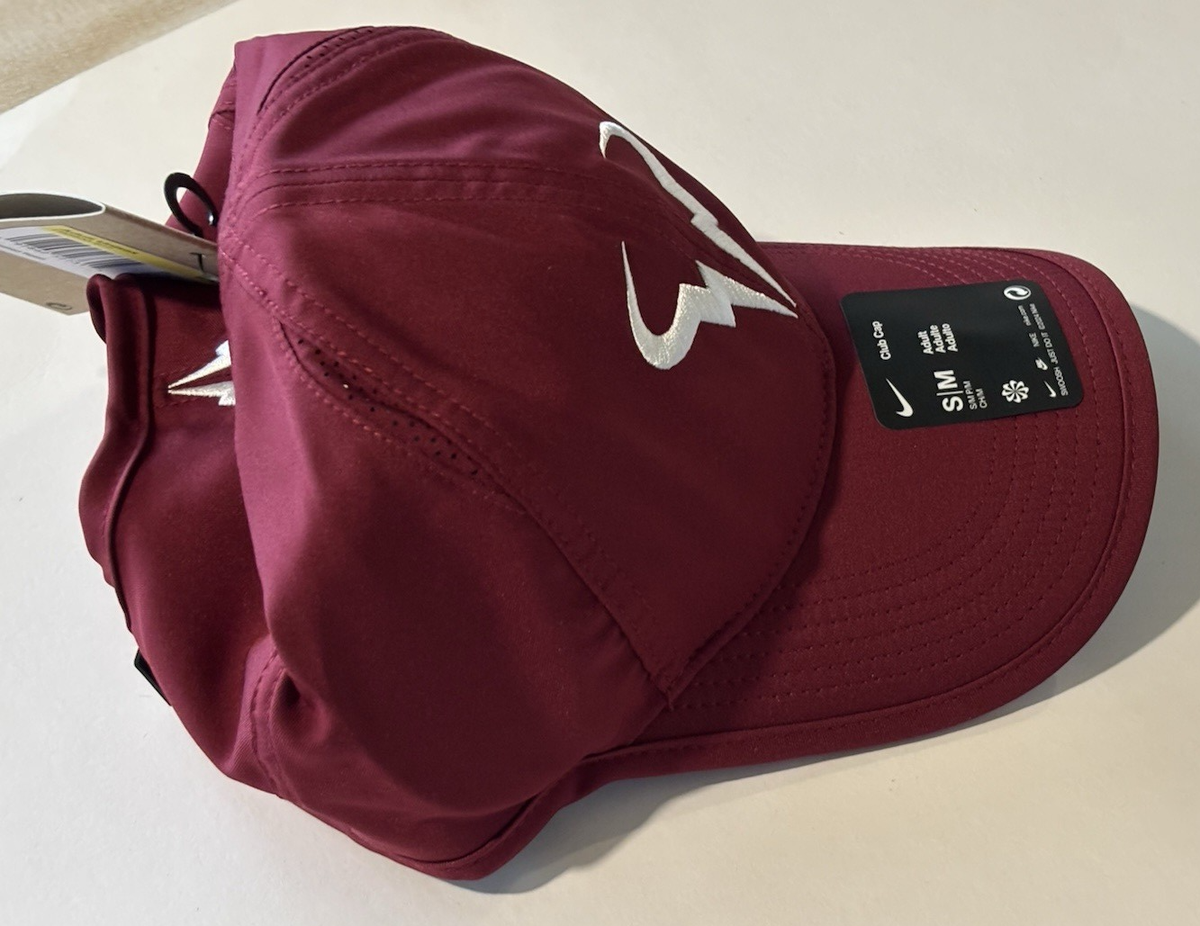 t*2様 NIKE ナダル　ラファ　キャップ　レッド Nike Dri Fit Rafa Hat Sz S/M Nadal Tennis Club Cap FB5600