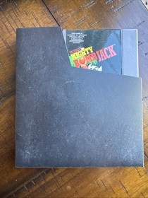 Mighty Bomb Jack (Nintendo Entertainment System NES) 5 tornillos con funda
