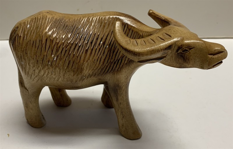 Hand Carved Teak Wood Carabao Water Buffalo Figurine 6 x 4.5 In