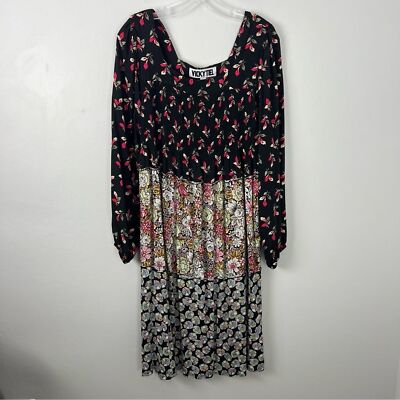 Vicky Tiel Black Floral Tiered Dress Smocking Womens size Large
