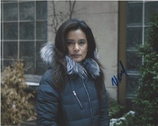 WRITER PRODUCER VEENA SUD HAND SIGNED 'THE KILLING' 8x10 PHOTO A W/COA THE LIE