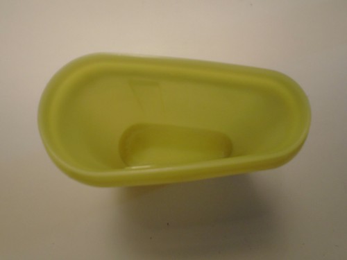 Tupperware 792 Yellow Beverage Buddy 1 Quart Pitcher Yellow Lid Yellow Cap - Picture 4 of 7