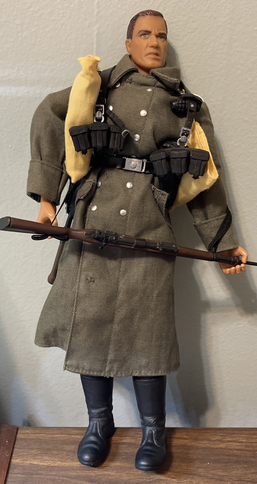 Picture 1 of 24
