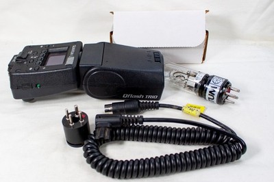 Quantum Qflash QF8C TRIO Basic Shoe-Mount Camera Flash for Canon Cameras