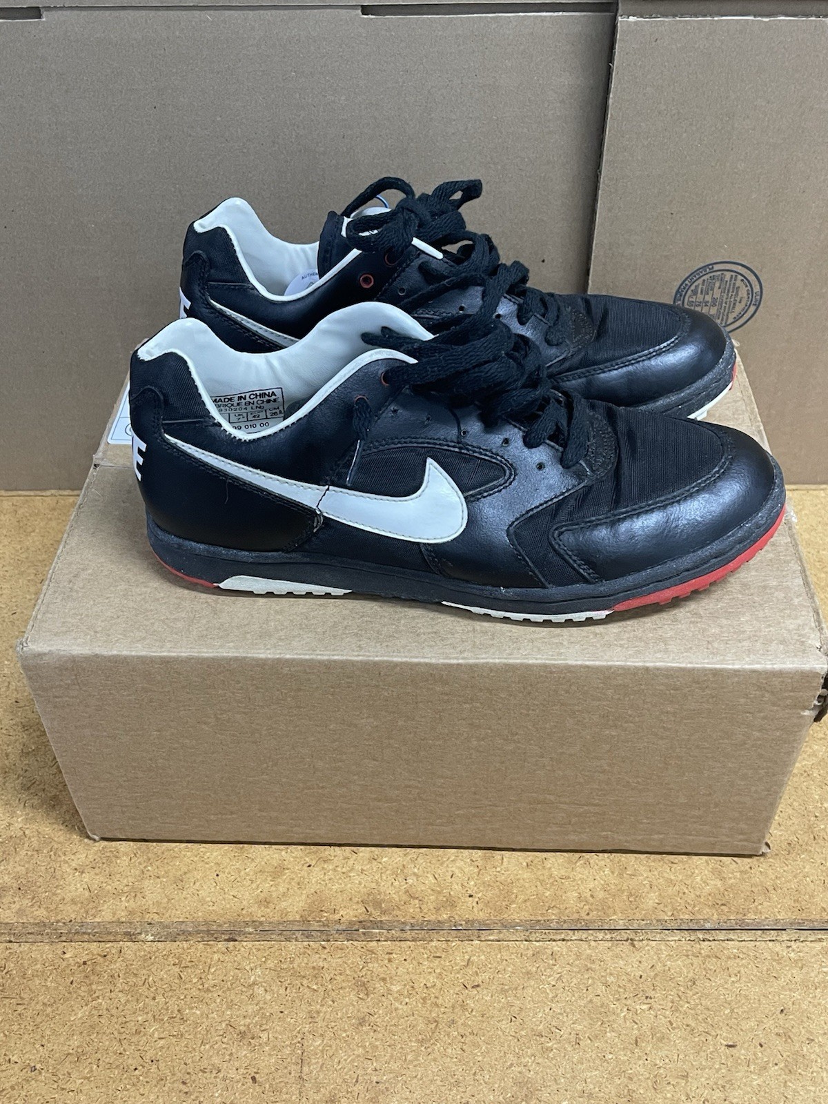 930204 LN2 Vintage Nike Field General 1993 Black And Red Men’s 8.5