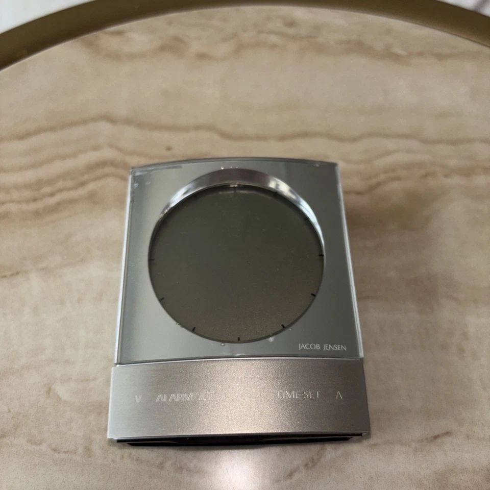 - Только запчасти - винтажные часы для пробуждения Jacob Jensen серебристые/серые - Изображение 2 из 4