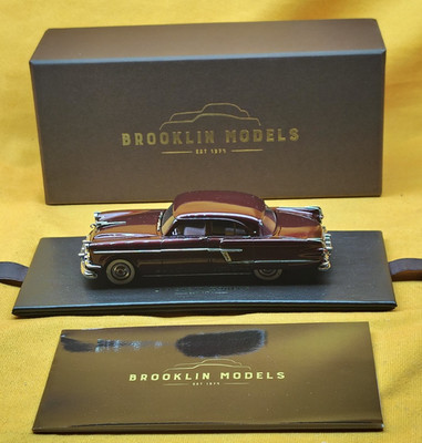 Brooklin BRK.185 Maßstab 1:43 1954 Packard Patrician 4-Türer Limousine Matador weinrot