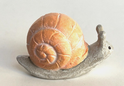 Ganz Plant Critter Figurine SNAIL 2'' x 1 1/2'' Resin