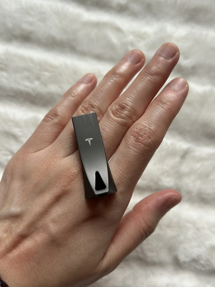 Unidad flash USB TESLA OEM modelo S, 3, X, Y para Dashcam y modo Centry 128 GB Foto 3 de 4