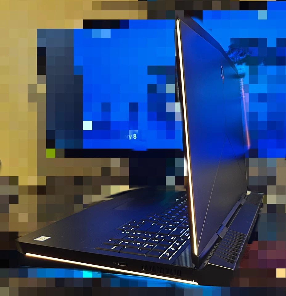 Alienware 17R4. i7-7700 @ 2.80GHz GTX1070 8GB. 128SSD+1TB HD. - Image 3 of 4