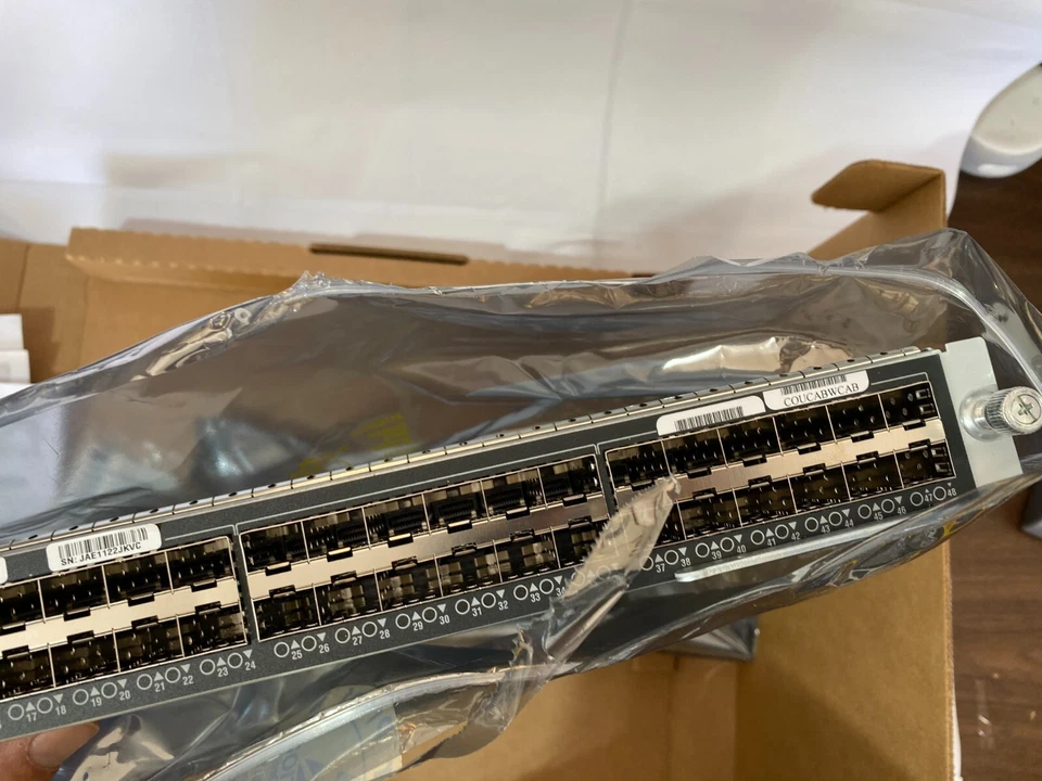 New Cisco DS-X9148 switching module - Image 2 of 3