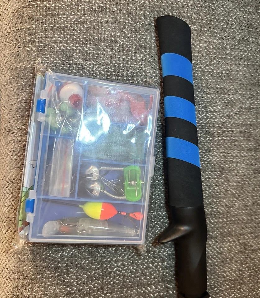 Carrete de caña de pescar telescópico Plussino combo señuelos, caja de aparejos y señuelos estuche con cremallera Foto 3 de 4