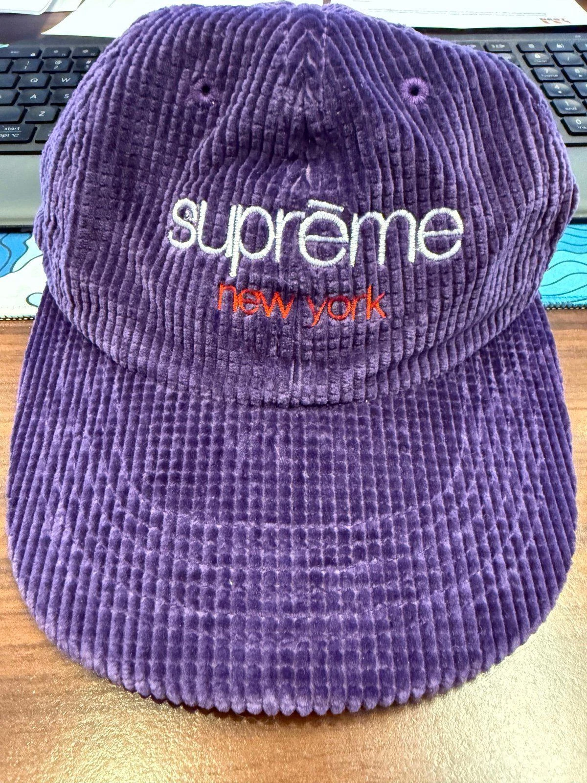 Chapeau 6 panneaux logo classique logo gaufré suprême