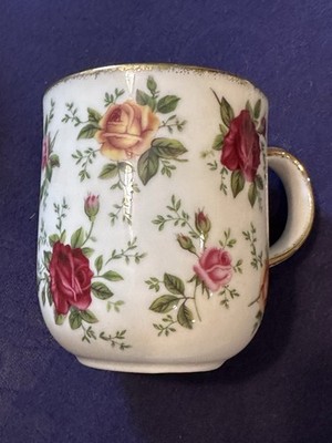 Royal Albert Old Country Roses Classic IV Fine China Mug 2000 Coffee Tea Cup