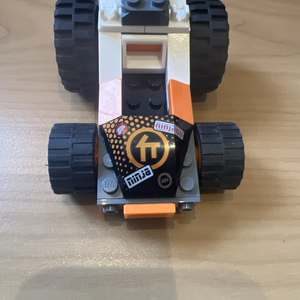 LEGO Ninjago 71706 Cole's Speeder Car, photo 2 of 4