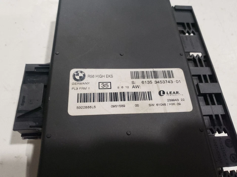 Módulo de recursos FRM 2 Footwell - Mini Cooper R56 2008 - OEM 3453743 Foto 2 de 4