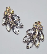 GORGEOUS VINTAGE JULIANA  CLEAR AB RHINESTONE CLIP EARRINGS IN GOLD TONE 