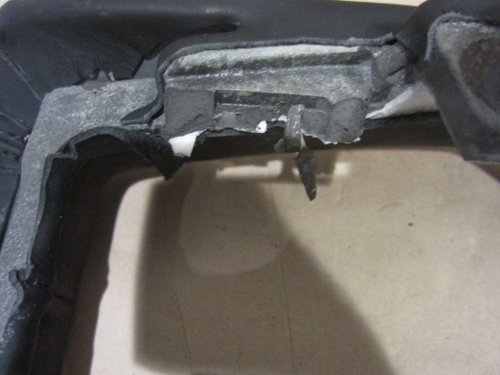Ferrari 458 - Center Console Black Leather - P/N 81286700