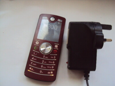 RENTNER SENIOR EASY SENIOR SOS BIG VOICE MOTOROLA MOTOFONE F3 ENTSPERRT