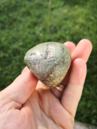 New Zealand Greenstone serpentine Pounamu natural cobble stone carving palmstone - Picture 3 of 7