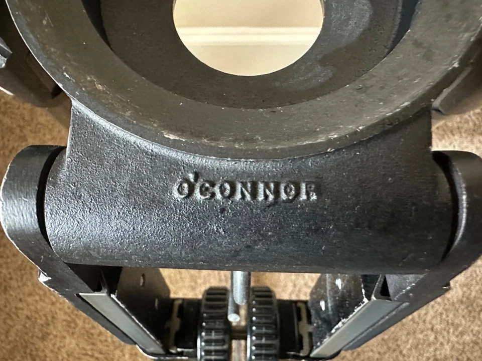 Классический штатив OConner 100 мм, встроенный распределитель, черный дорожный чехол OConner - Изображение 2 из 4