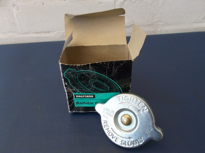 #ad Halfords 15 lb PSI Short Reach Radiator Cap Pressure Cap. New Old Stock GBP 8.79