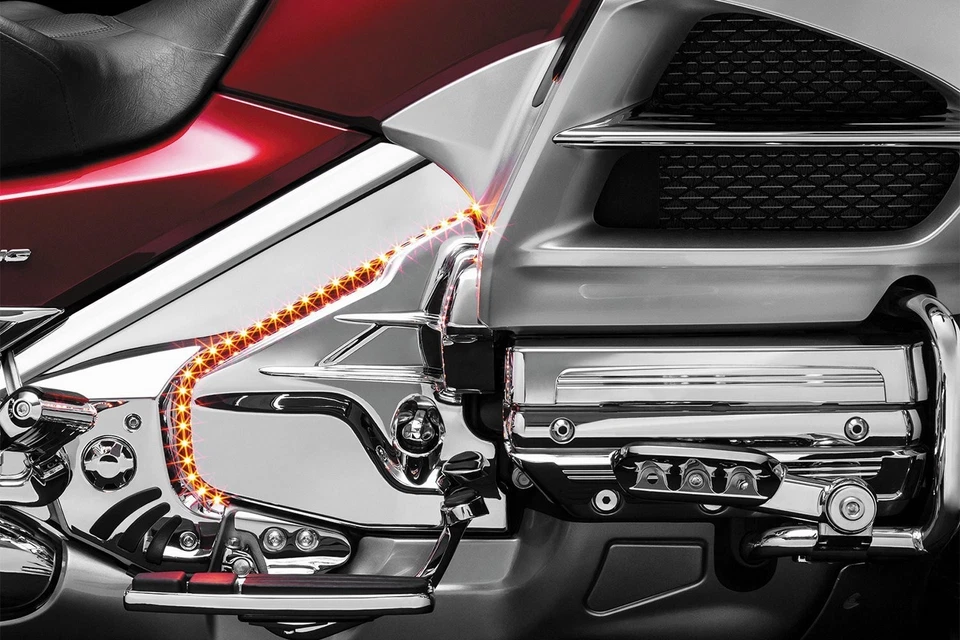 For Honda Goldwing 1800 2014-2017 Kuryakyn Louvered Chrome Transmission Cover Foto 2 de 4