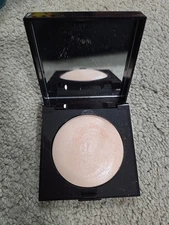 Laura Mercier Matte Radiance Baked Powder In 01- Highlight Discontinued RARE 