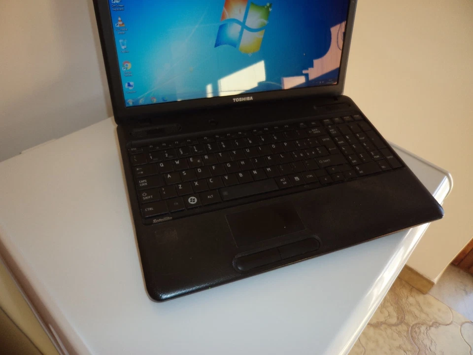 NOTEBOOK TOSHIBA SATELLITE C660-11X - Immagine 3 di 3