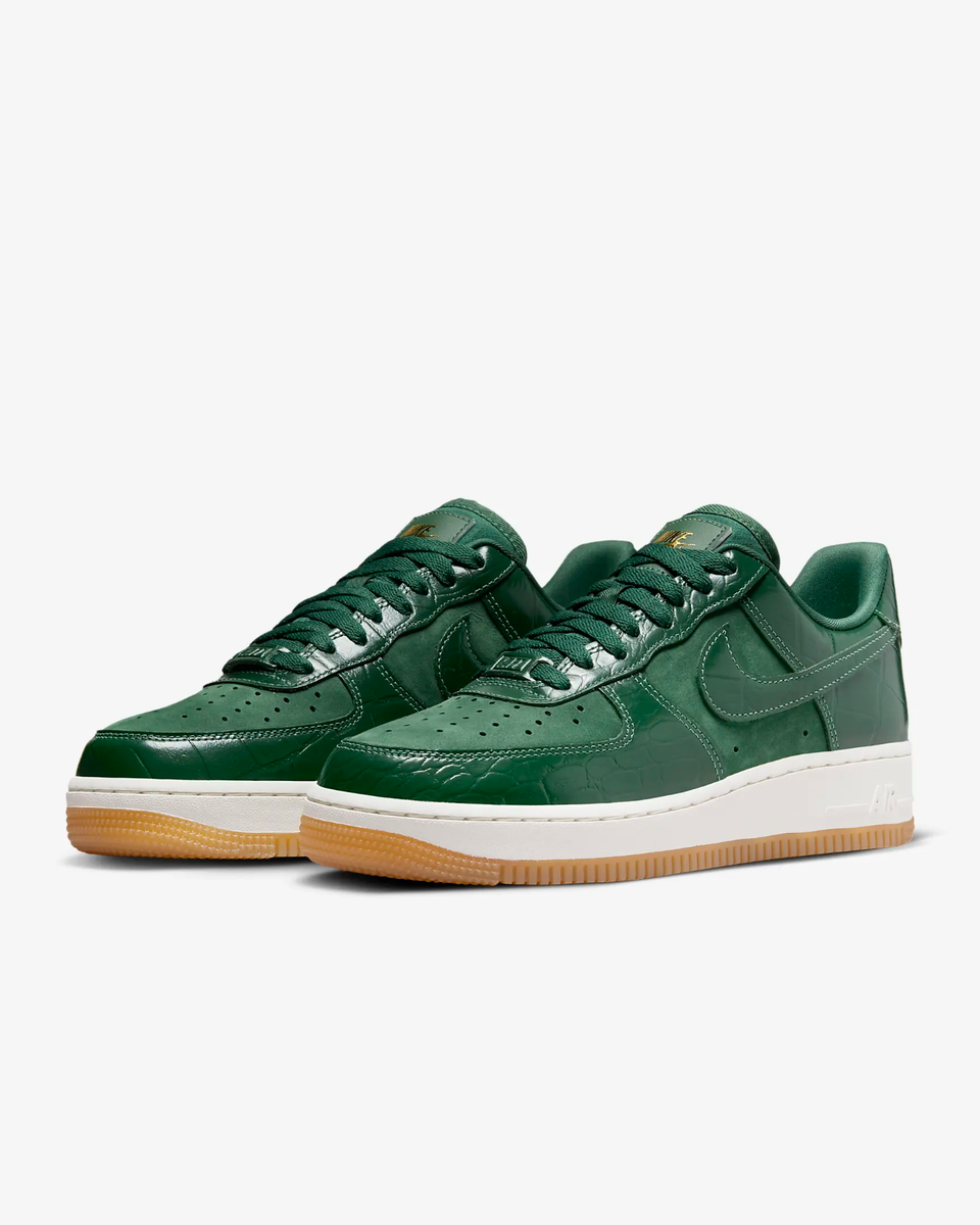 Nike Air Force 1 '07 LX Sneaker Gorge Green/Gorge Green/Sail Nike Air Force 1 '07 LX Sneaker Gorge Green/Gorge Green/Sail
