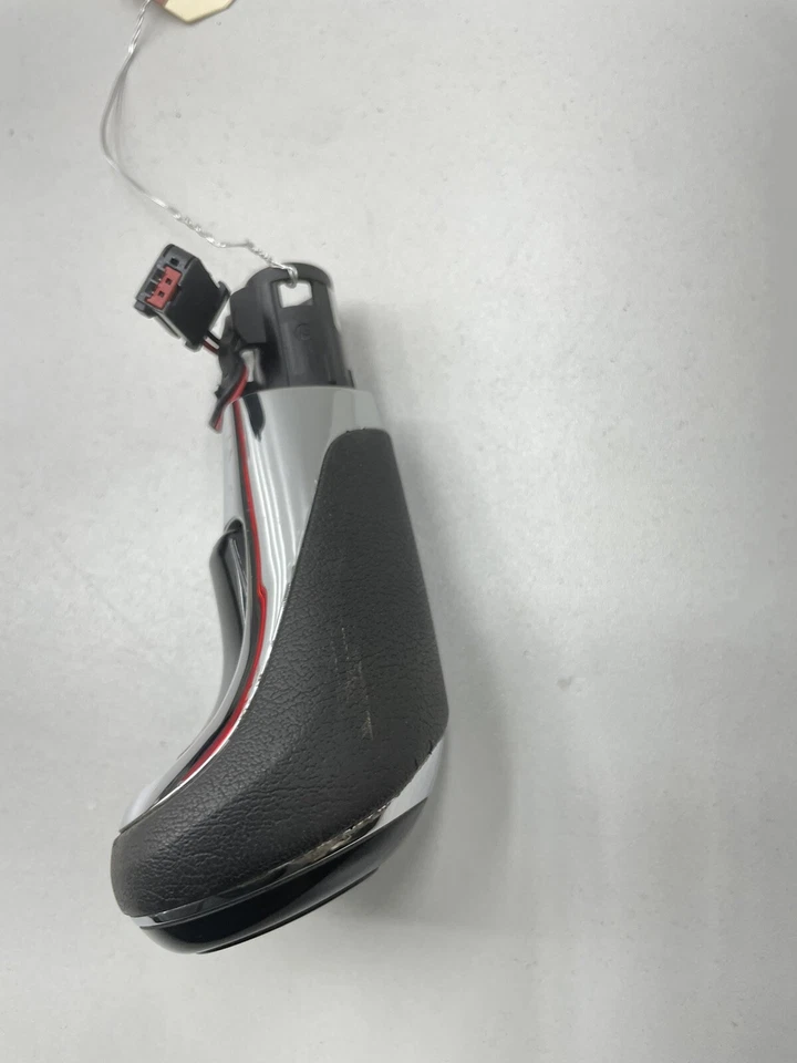 2016 CHEVROLET TRAVERSE FRONT CENTER CONSOLE GEAR SHIFTER HANDLE KNOB OEM - Image 3 of 4