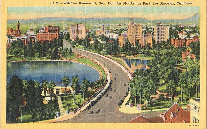 Vintage Los Angeles California Linen "Yellow Border" Post Card, "Wilshire Blvd."