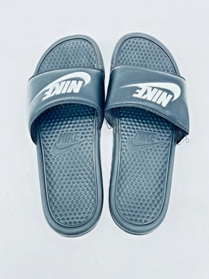 Nike Men s Black Athletic Sandals Size 10 Slide Shower Beach Casual