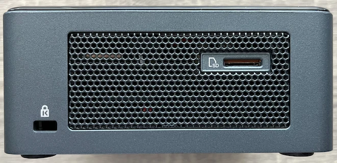 Intel NUC BOXNUC8I3BEH2 (Intel Core i3-8109U, RAM 16GB) Nero - SSD + slot - Immagine 2 di 4