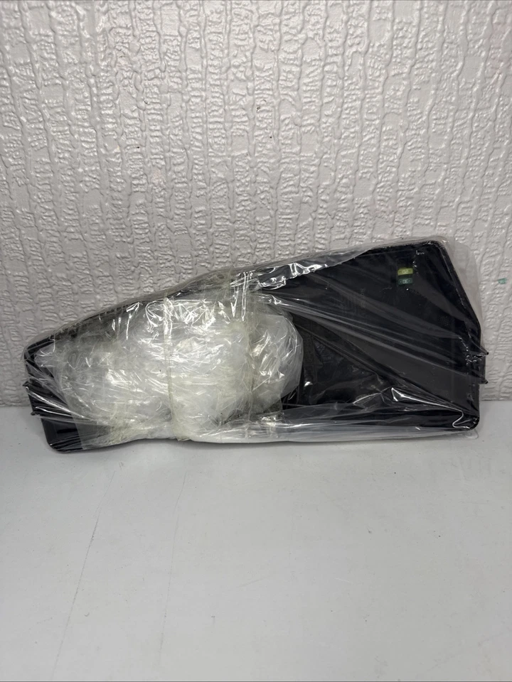 2018-2022 OEM Toyota Camry Fuse Box Relay Module Cover Only 82662-06730 - Imagem 4 de 4