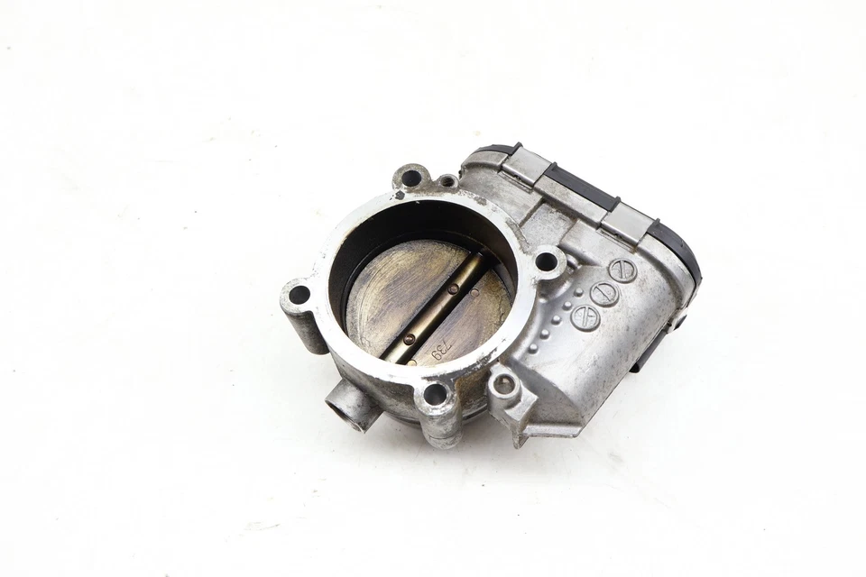 AUDI A4 2005-2009 - Cuerpo del acelerador 078133062C Foto 3 de 4