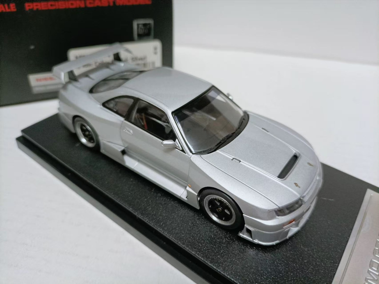 Picture 5 of 6