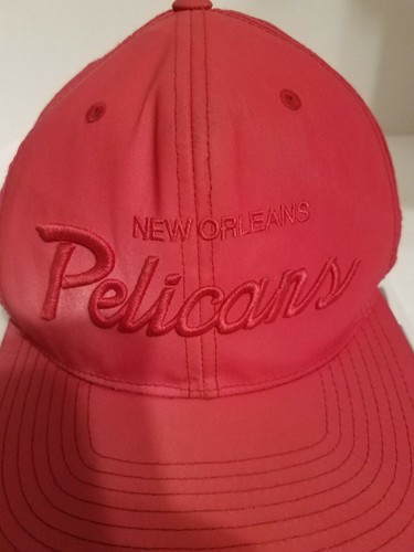 Gorra bordada de nailon Mitchell & Ness roja de los New Orleans Pelicans - Imagen 2 de 8