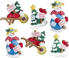 Bucilla "SNOW GARDEN" Felt Christmas Ornaments Kit Snowman, Veggies 6-in set OOP