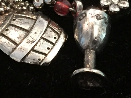 Wine glass charms Barrel Bottle glass grapes Cork screw lock Silver vintage - Picture 12 of 12