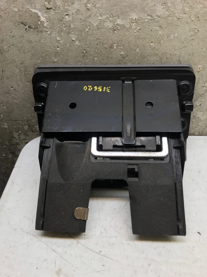 Консоль пепельницы 91 92 93 94 Oldsmobile 98 - Изображение 2 из 2