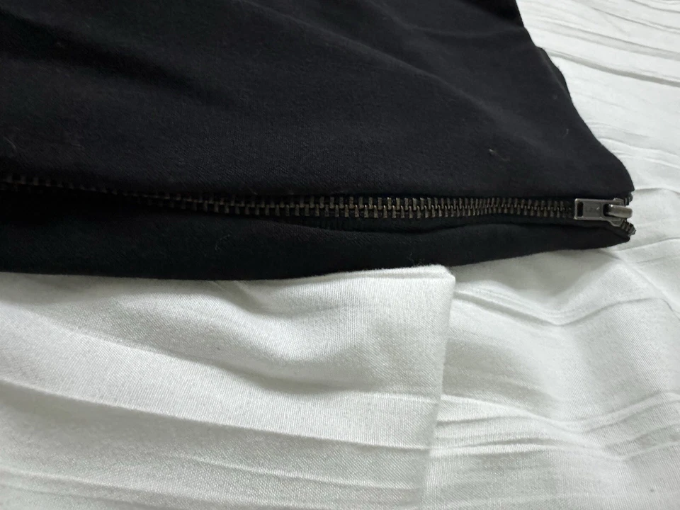 Pantalones elásticos negros Abstudio para mujer talla 8 con cremallera lateral Foto 3 de 3