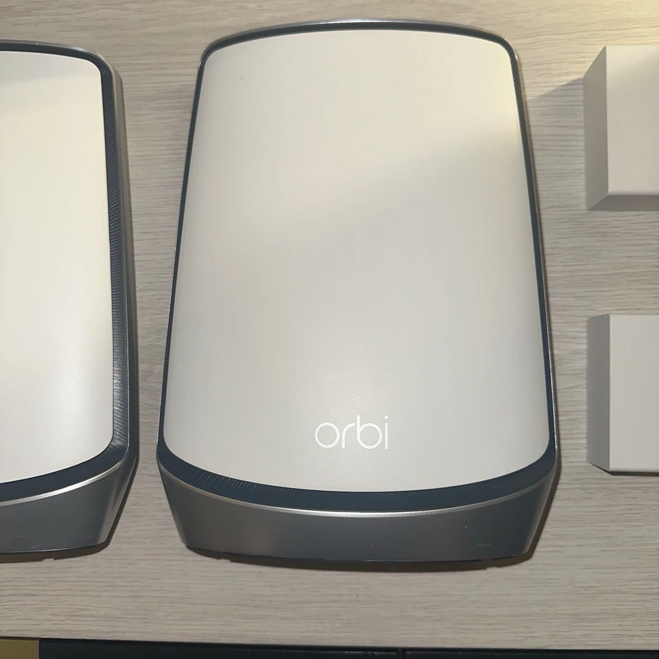 Netgear Orbi AX6000 Tri-Band Mesh WiFi 6 System RBK852 Router + Satellite Kit - Image 3 of 4