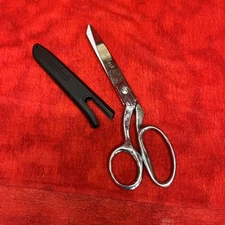 GINGHER 8" SCISSORS DRESSMAKER - EXC CONDITION  (p4)