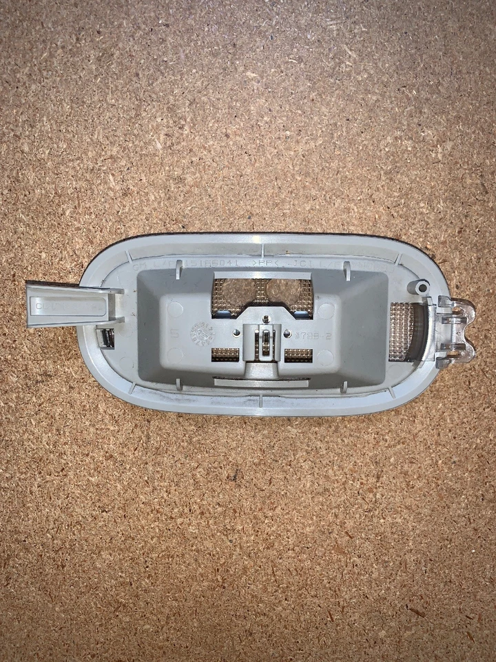 GM Chevy Silverado GMC Sierra 1500 2003-2010 arenisca interior domo luz Foto 4 de 4