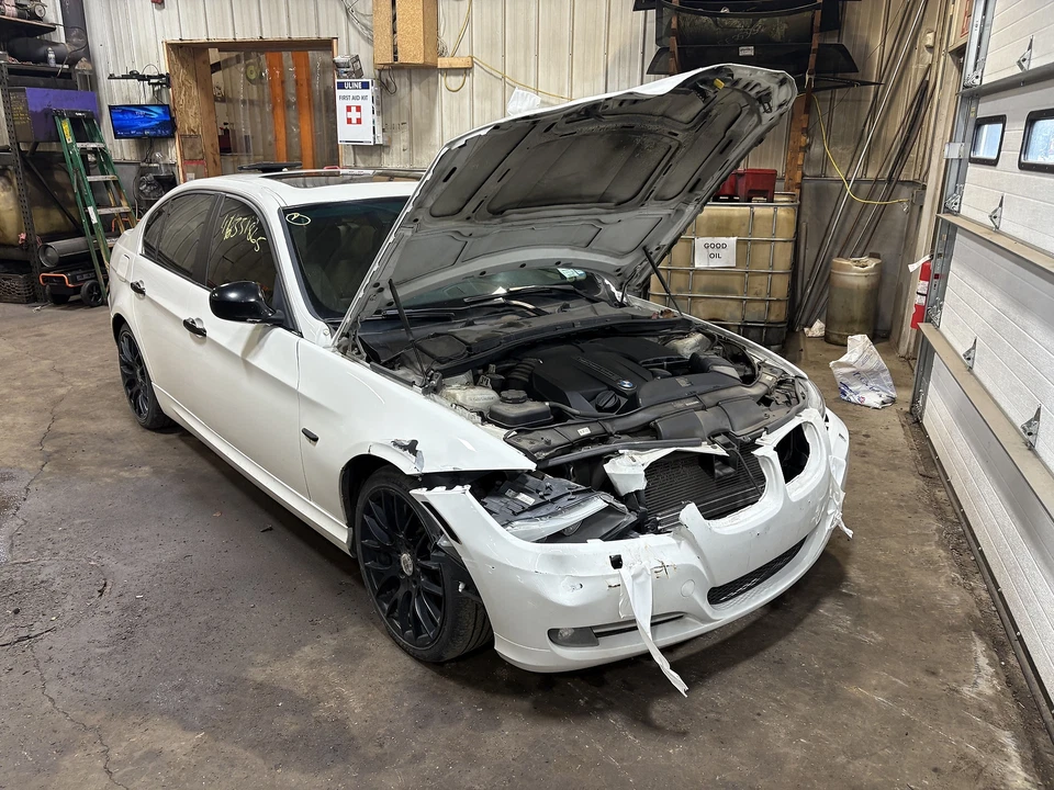 Used Front Right Seat Belt Front fits: 2011 Bmw 335I bucket passenger buckle Cpe Foto 2 de 4