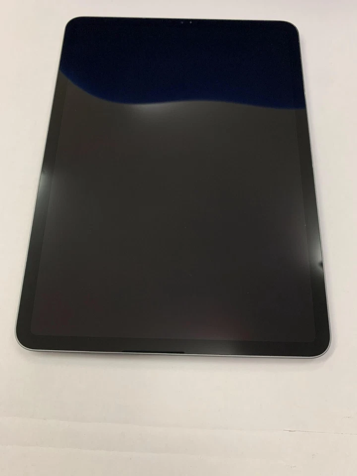 Apple iPad Pro 1st Gen. 512GB, Wi-Fi, 11 in - Space Grey - Image 2 of 4