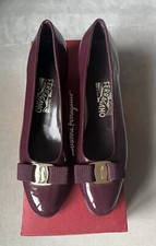 Salvatore Ferragamo Purple Patent Vara Bow Pump Heels Shoes 8 AA 2A New