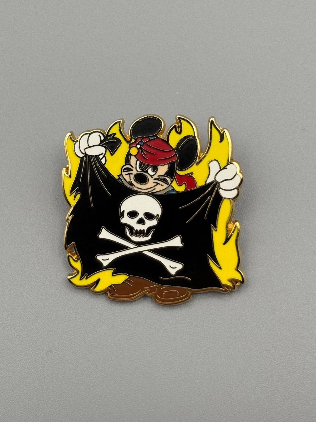 DISNEY TRADING PIN * MICKEY MOUSE * JACK SPARROW * PIRATES OF THE CARIBBEAN