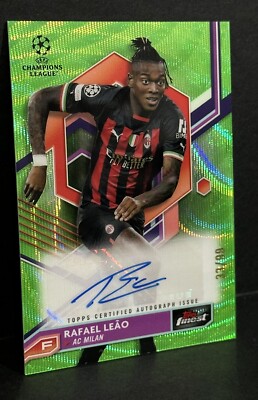 2022-23 Topps Finest UCC AC Milan Rafael Leao Auto Neon Green Wave